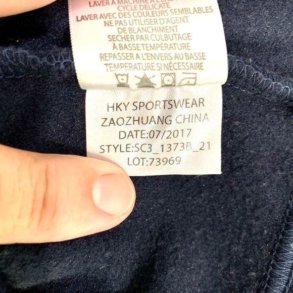 FCB Barcelona Official Soccer Hoodie Jacket. Large - Picture 9 of 9